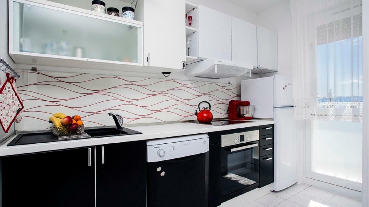 Apartment Milana - Cozy Stay With Free Parking Split Exteriör bild