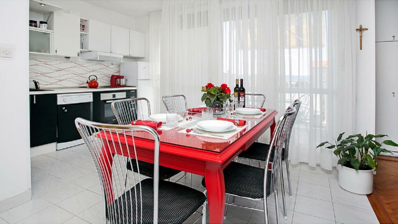 Apartment Milana - Cozy Stay With Free Parking Split Exteriör bild