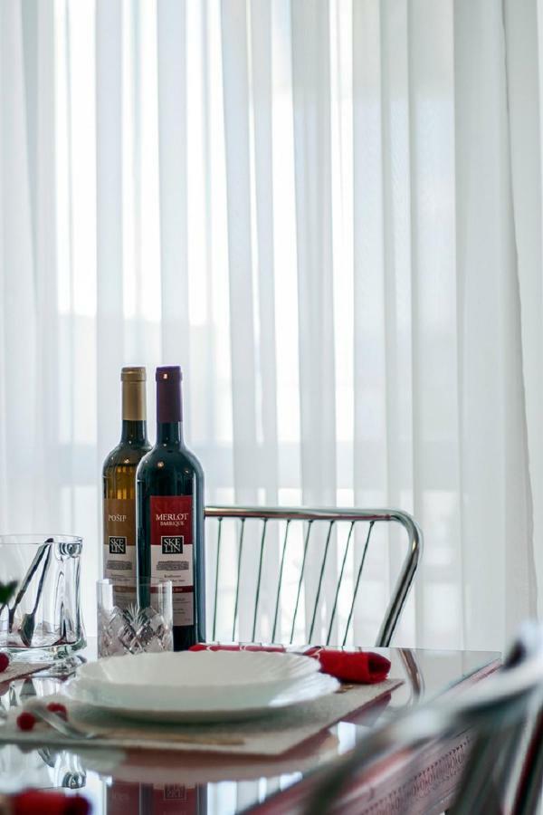 Apartment Milana - Cozy Stay With Free Parking Split Exteriör bild